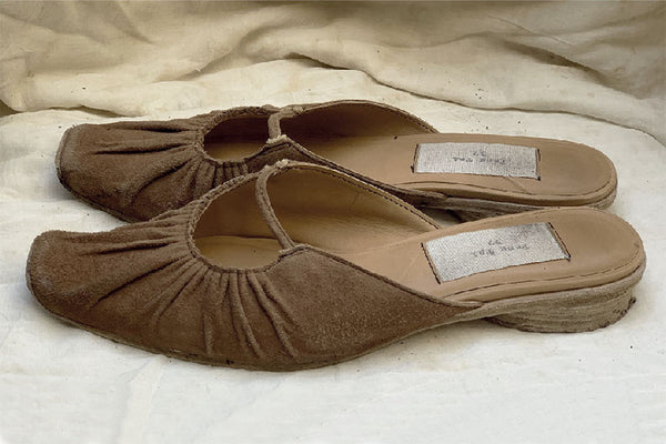 Gathered Slippers - Brown