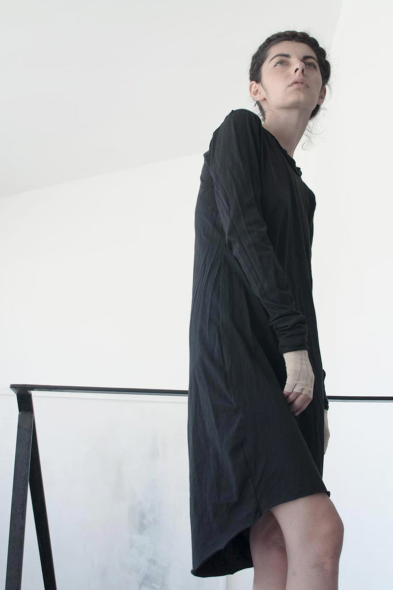 שרון ברונשר | שמלת טוניקה שחורה שרוול ארוך מכותנה | שמלות לעבודה | שמלות ארוכות | בייסיק לנשים | קולקציית חורף 2016 של שמלות ובגדי ערב קז'ואל | חנות בוטיק בגדי מעצבים אונליין לנשים-4