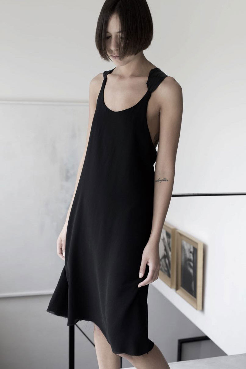 שרון ברונשר | שמלת מידי שחורה רצועות עור עם קשר על גב | קולקציית קיץ 2016 שמלות ובגדי ערב קז'ואל לנשים - 3