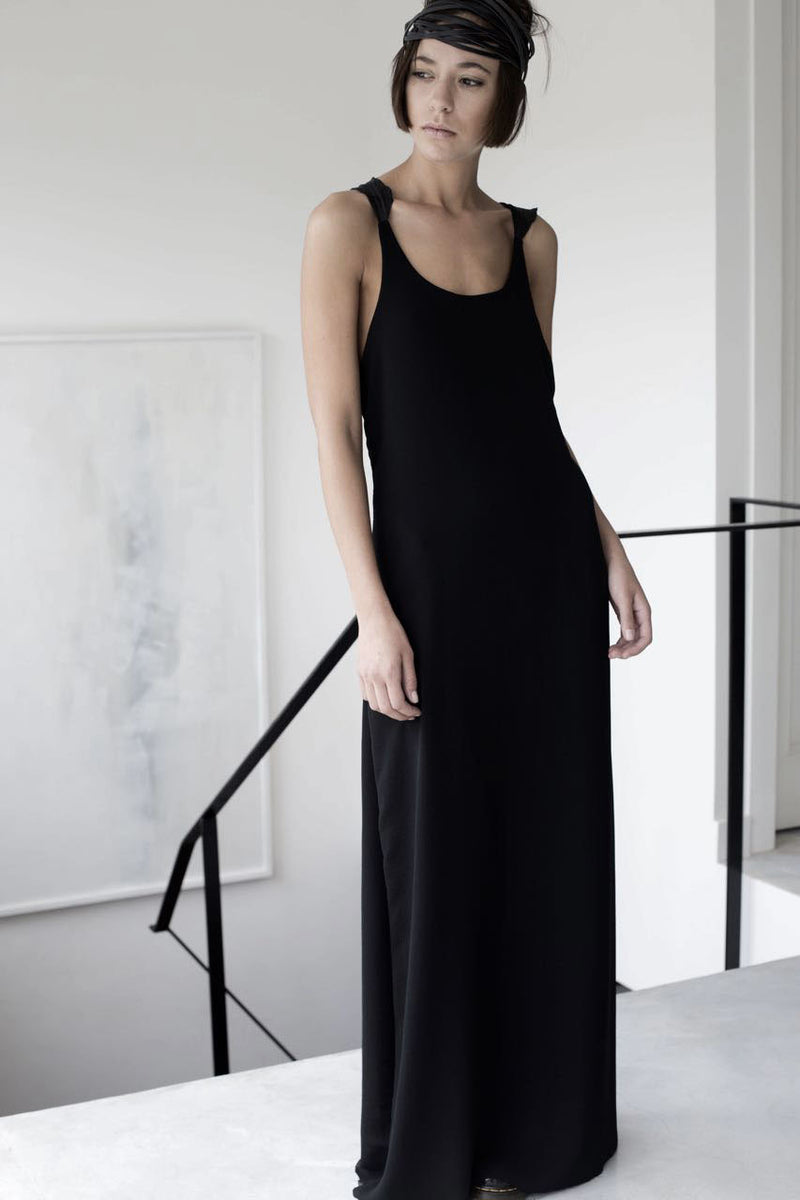 שרון ברונשר | שמלת מקסי שחורה רצועות עור עם קשר על גב | קולקציית קיץ 2016 שמלות ובגדי ערב קז'ואל לנשים - 3