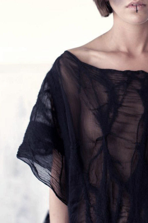 שרון ברונשר | שמלות משי קצרה שחורה | שמלות לאירוע מיוחדות | בוטיק בגדים אונליין לנשים -5